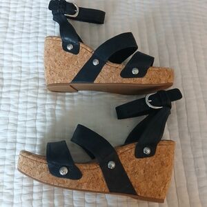 Lucky Brand LK Valintina Wedge Platform Strapped Sandals Black Size 9.5, NWOT